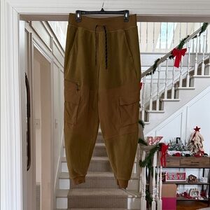 Lululemon Fleece + Ripstop Cargo High Rise Hiking Jogger